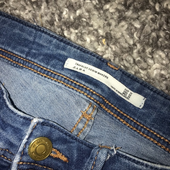 ZARA - Comfortable high waisted jeans - Picture 2 of 3